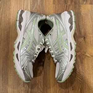 ASICS Gel Kayano 14